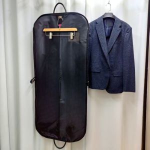 Sarung Pelindung Pakaian Perjalanan